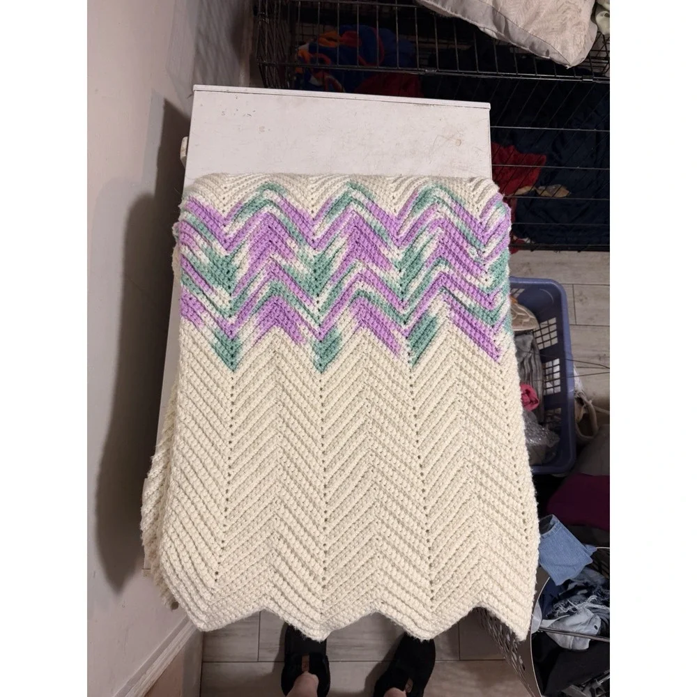 Gorgeous Huge Granny Blanket 88x76